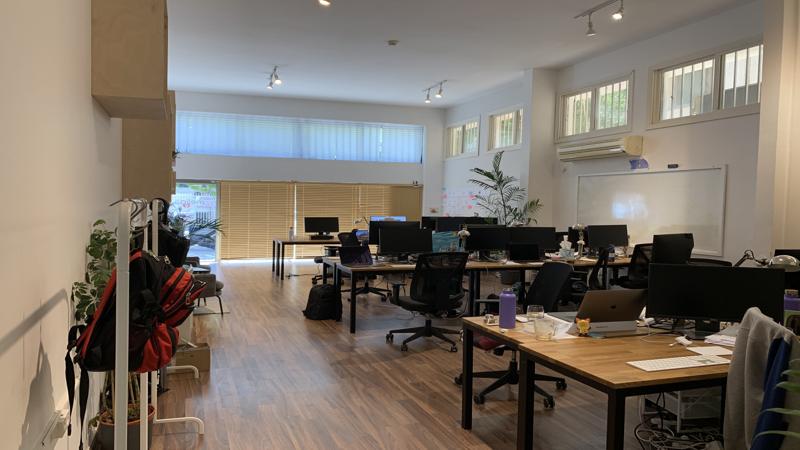 120 מר במונטיפיורי - אופן ספייס