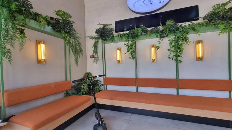 212 מר ביגאל אלון - לאונג'