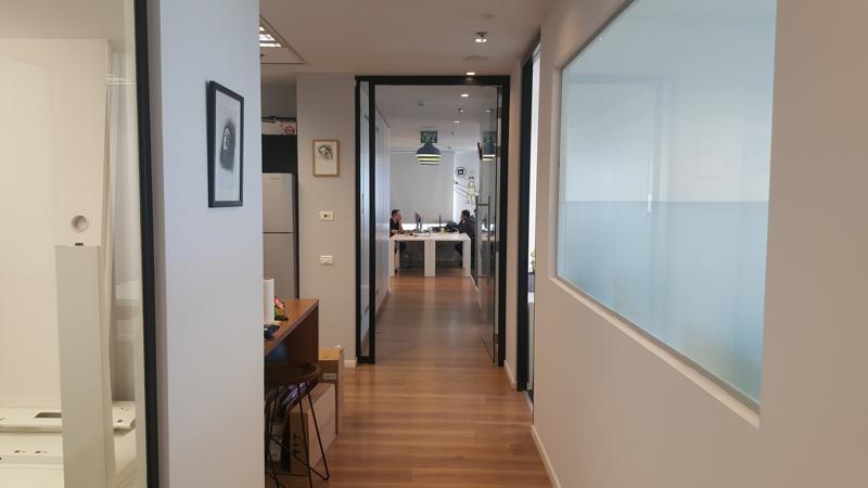 255 מר במגדל רוטשילד 3- מבואה