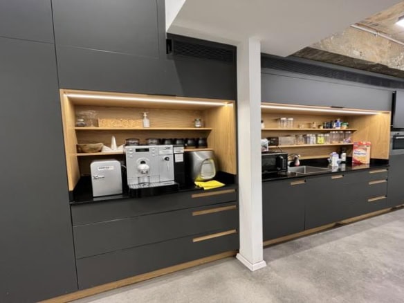 312 בשד רוטשילד - מטבח