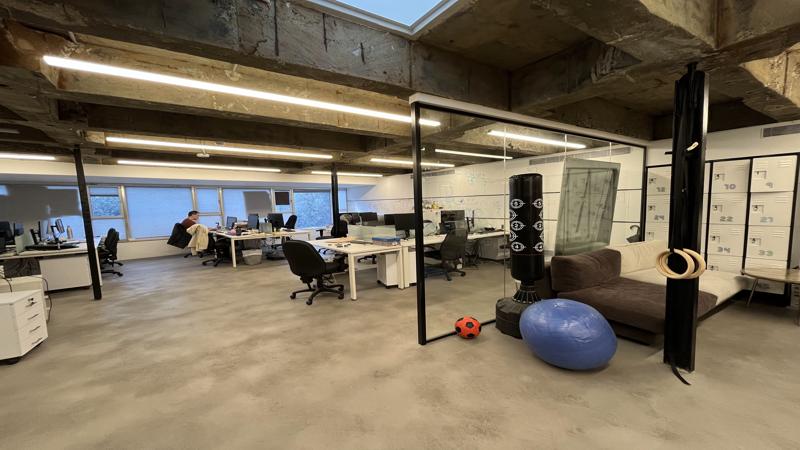 312 בשד רוטשילד - עמדות עבודה