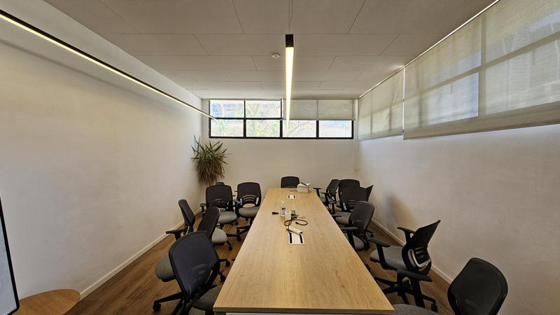 700 מר מודרני בחסן ערפה - חדר ישיבות גדול