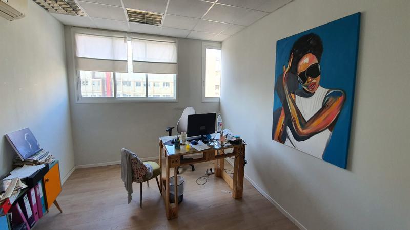 81 מר בחסן ערפה - חדר מנהל