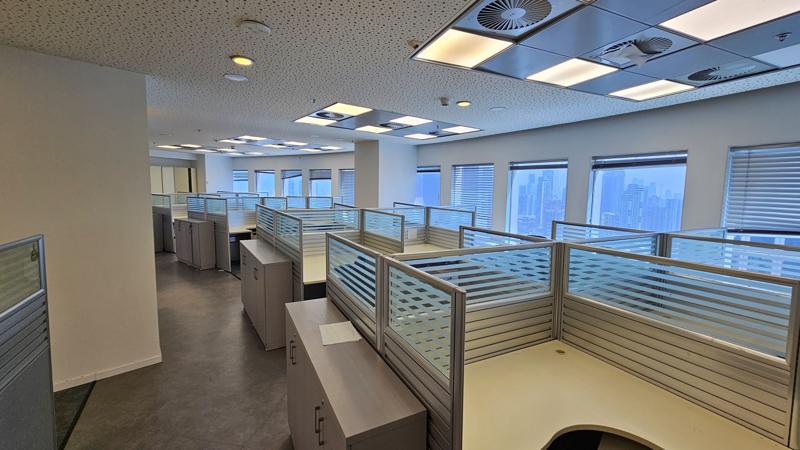 משרד 820 מר במגדלי עזריאלי אופן ספייס קיובים