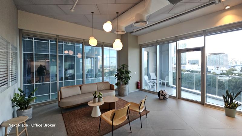 קומה עצמאית במגדל WE - לאונג' ומרפסת