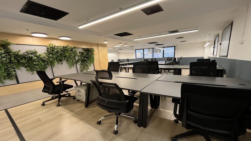 363 מר ביגאל אלון - חדר צוות