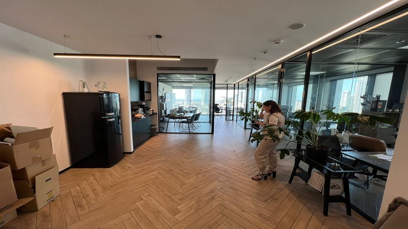 125 מר להשכרה ברסיטל - חדרים