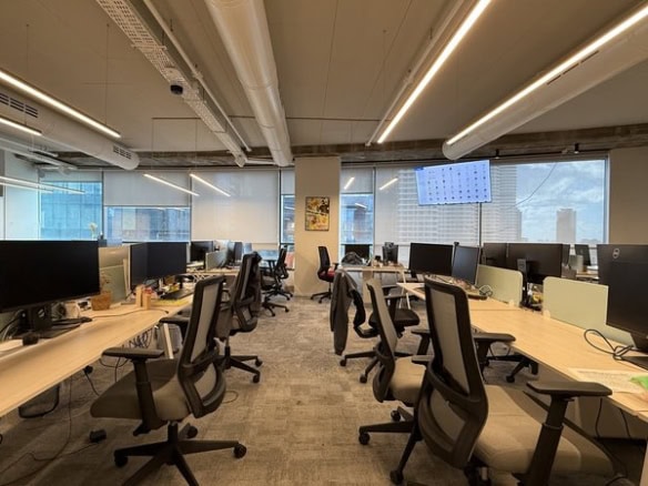 330 מר במגדל מילניום - אופן ספייס