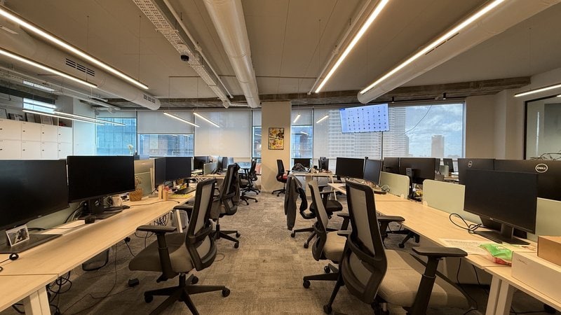 330 מר במגדל מילניום - אופן ספייס