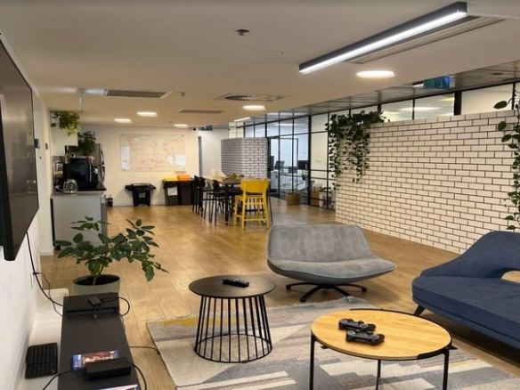 להשכרה במגדל לוינשטיין - לאונג'