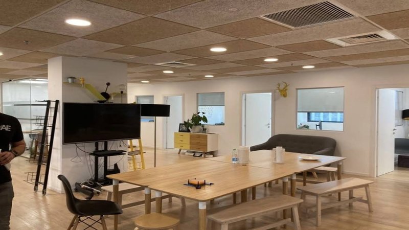 להשכרה במגדלי פז - פינת אוכל